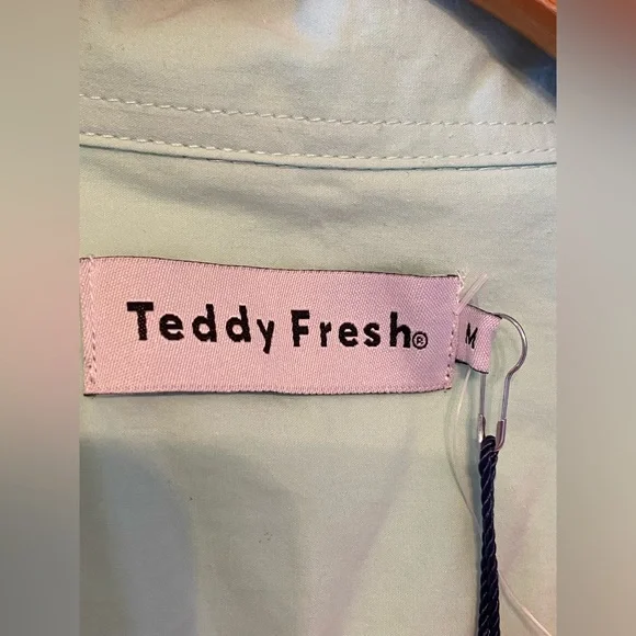🎉HP🎉 Teddy Fresh button down top - Picture 2 of 9